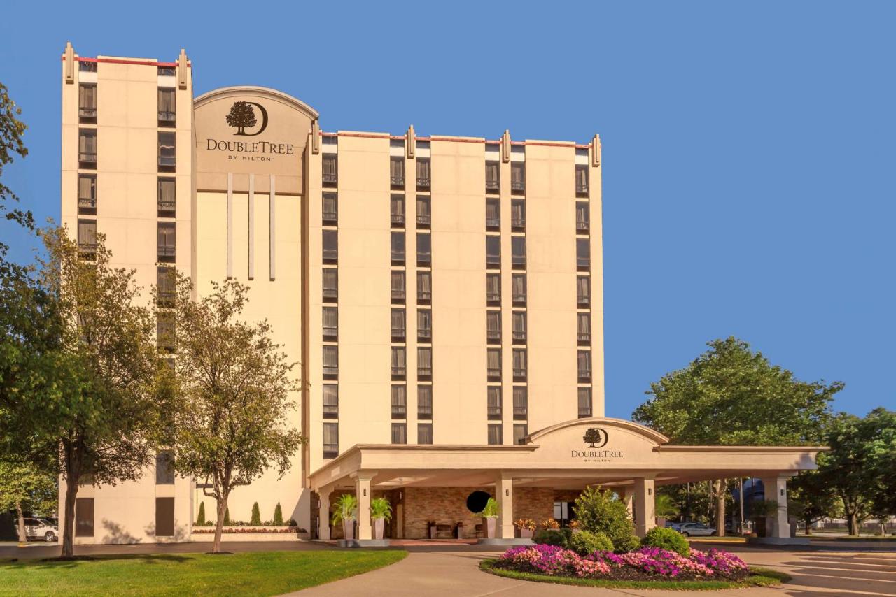 DoubleTree by Hilton Philadelphia Airport , PA 19153 near Philadelphia International Airport View Point 1