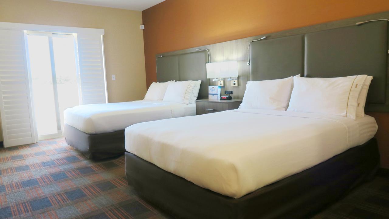 Holiday Inn Elk Grove Village , IL 60007 near Ohare International Airport View Point 3