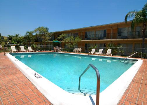 Rodeway Inn & Suites Airport/Cruise Port , FL 33312 near Fort Lauderdale-hollywood International Airport View Point 4