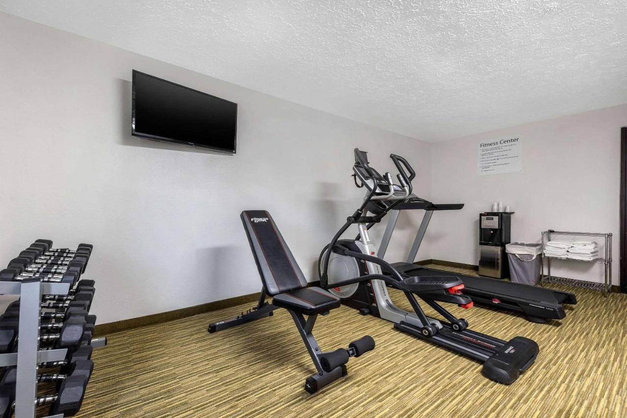 Quality Inn Coraopolis , Pa 15108 near Pittsburgh International Airport View Point 10