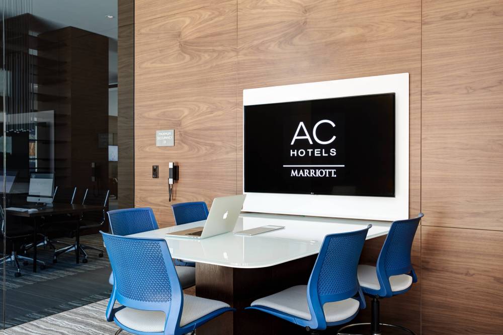 Ac Hotel By Marriott Phoenix Tempe Downtown 10