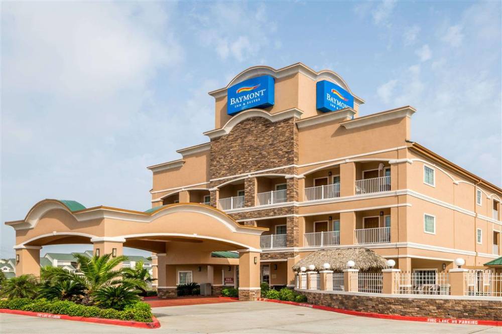 Baymont By Wyndham Galveston 1