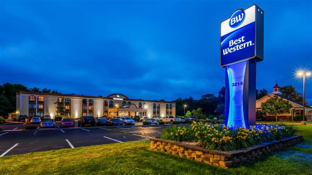 Best Western Hazlet Inn 1