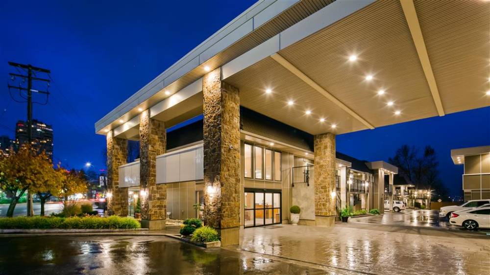 Best Western Plus Burnaby Hotel