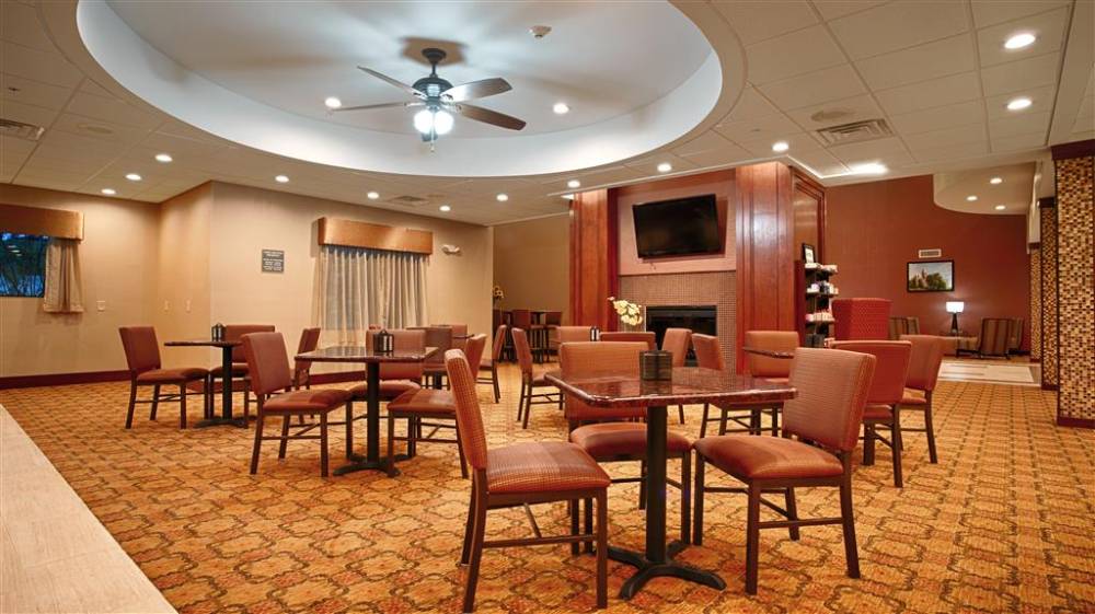 Best Western Plus Finger Lakes Inn & Suites 6