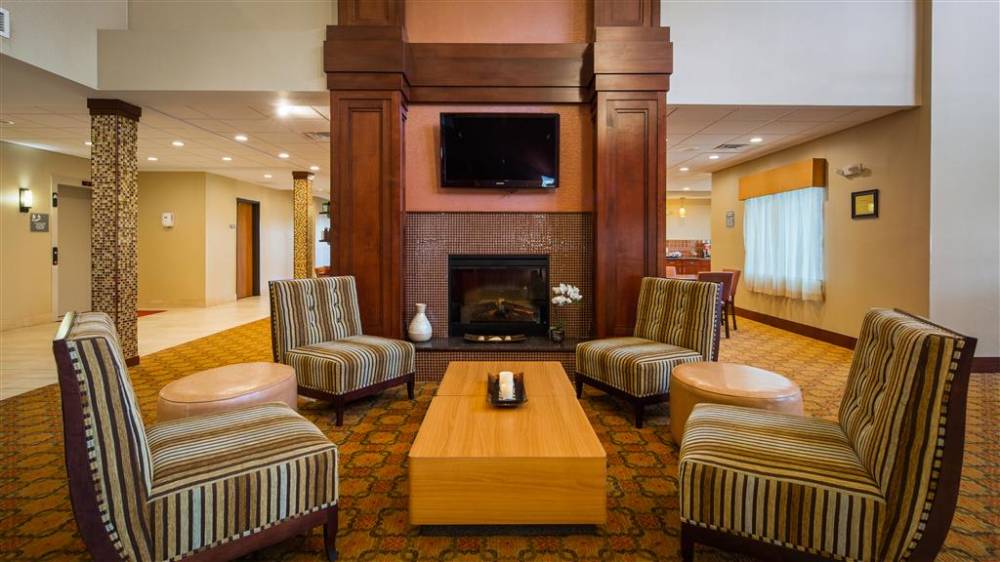 Best Western Plus Finger Lakes Inn & Suites 3