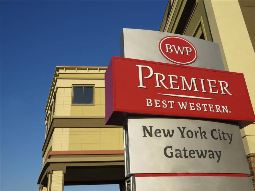 BW Premier NYC Gateway Hotel