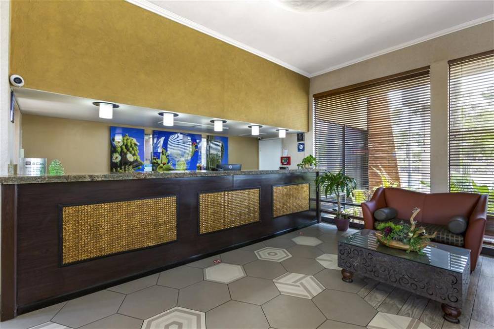 Best Western Royal Sun Inn & Suites 2