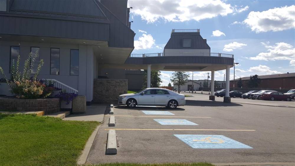 Coast West Edmonton Hotel Exterior