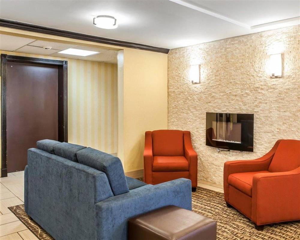 Comfort Inn And Suites Cleveland 7