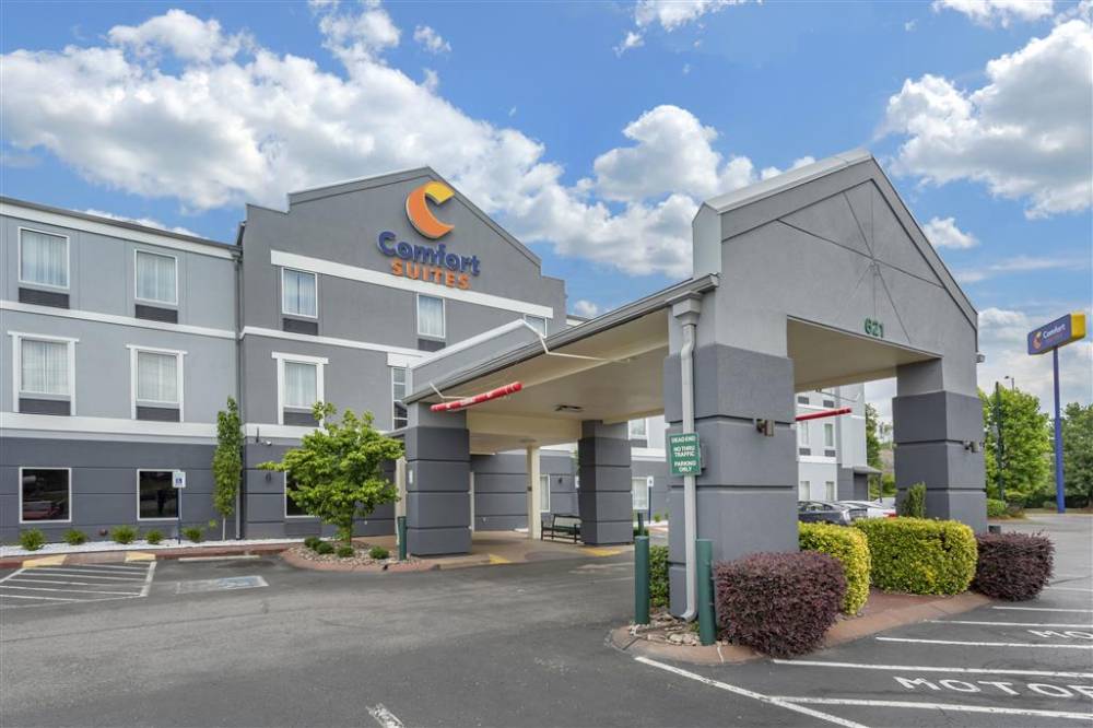 Comfort Suites At Rivergate Mall 2