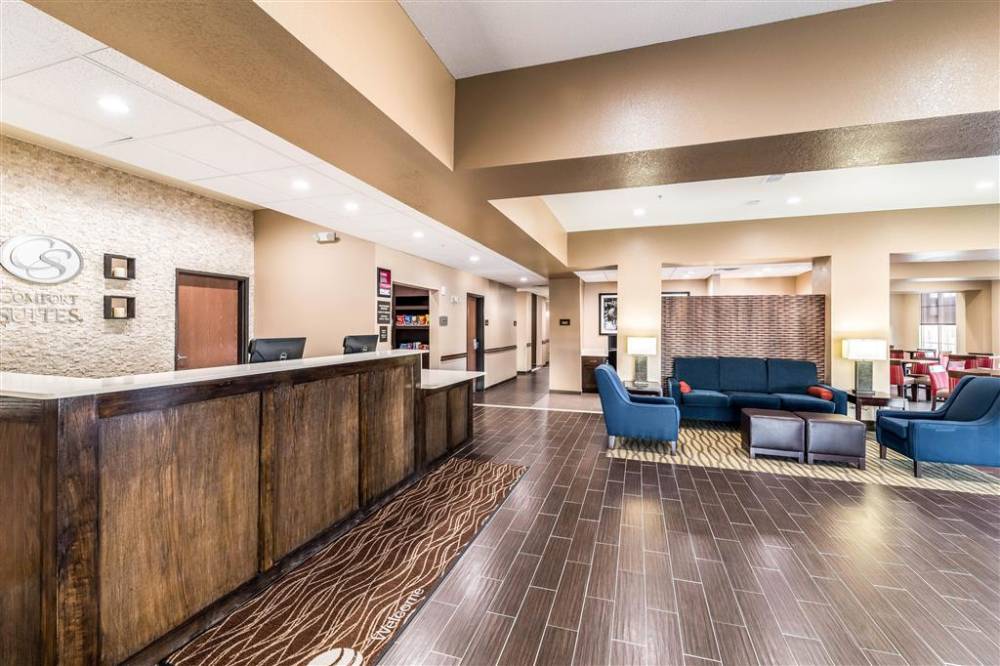 Comfort Suites Grand Prairie - Arlington 6