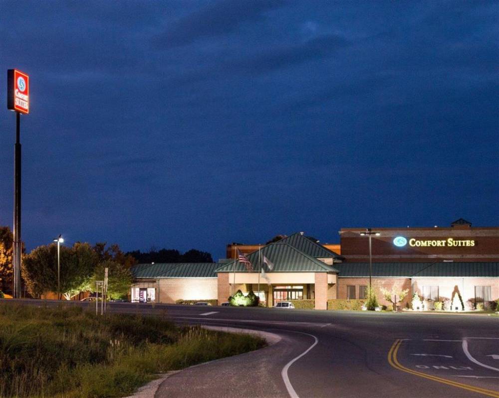 Night view of hotel