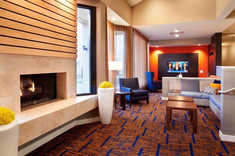 Courtyard By Marriott Chicago Arlington Heights South 9