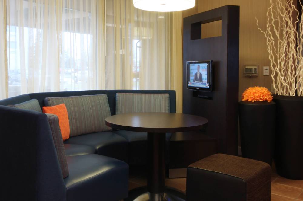 Courtyard By Marriott Flint Grand Blanc 9