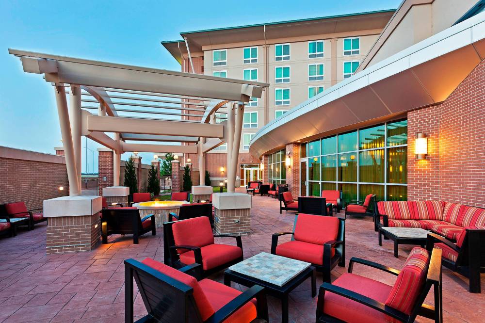 Courtyard By Marriott Omaha La Vista 10