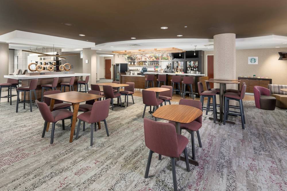 Courtyard By Marriott Philadelphia Valley Forge/collegeville 9