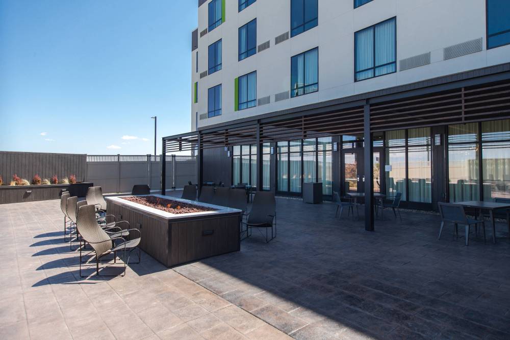 Courtyard By Marriott Rapid City 4