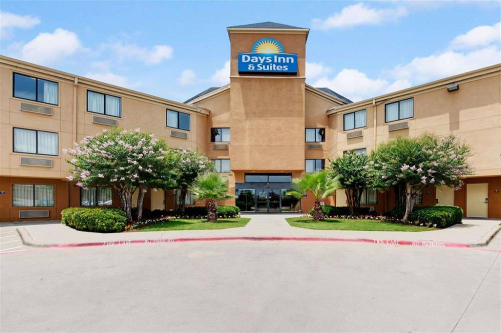 Days Inn And Suites Desoto 1