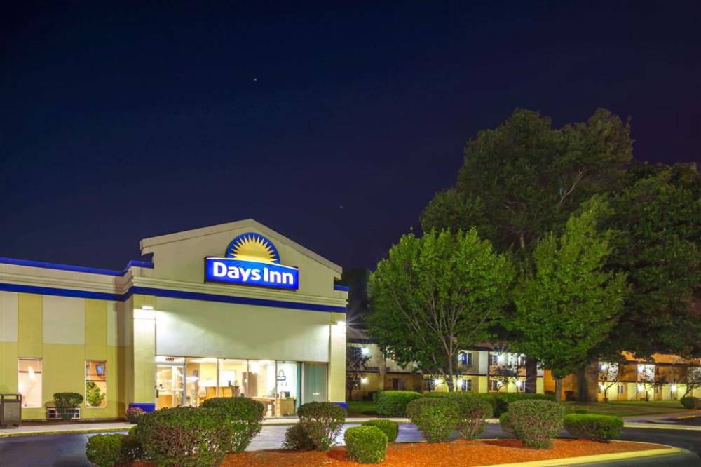 Days Inn By Wyndham Portage 2