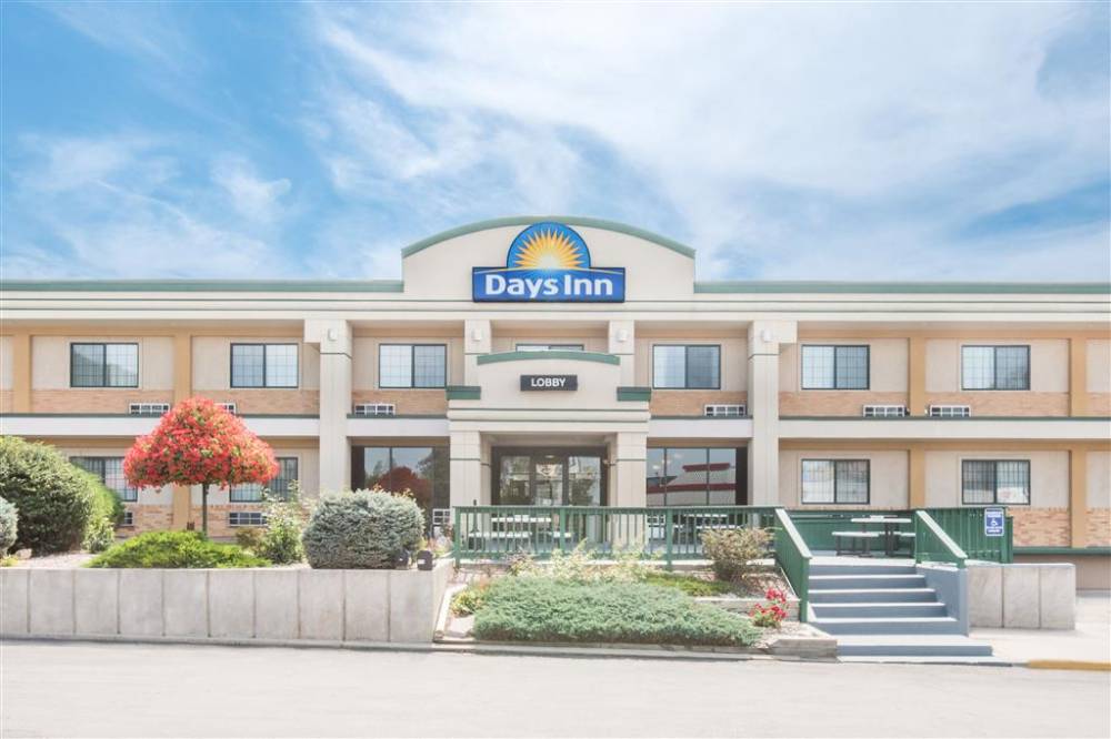 Days Inn By Wyndham West Rapid City 1