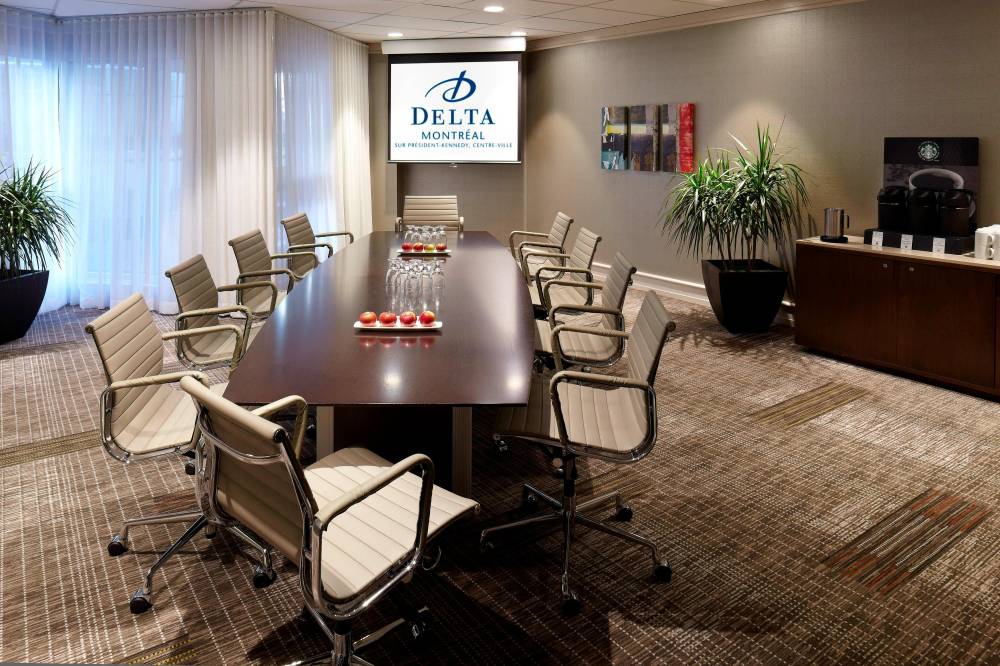 Delta Hotels By Marriott Montreal 9