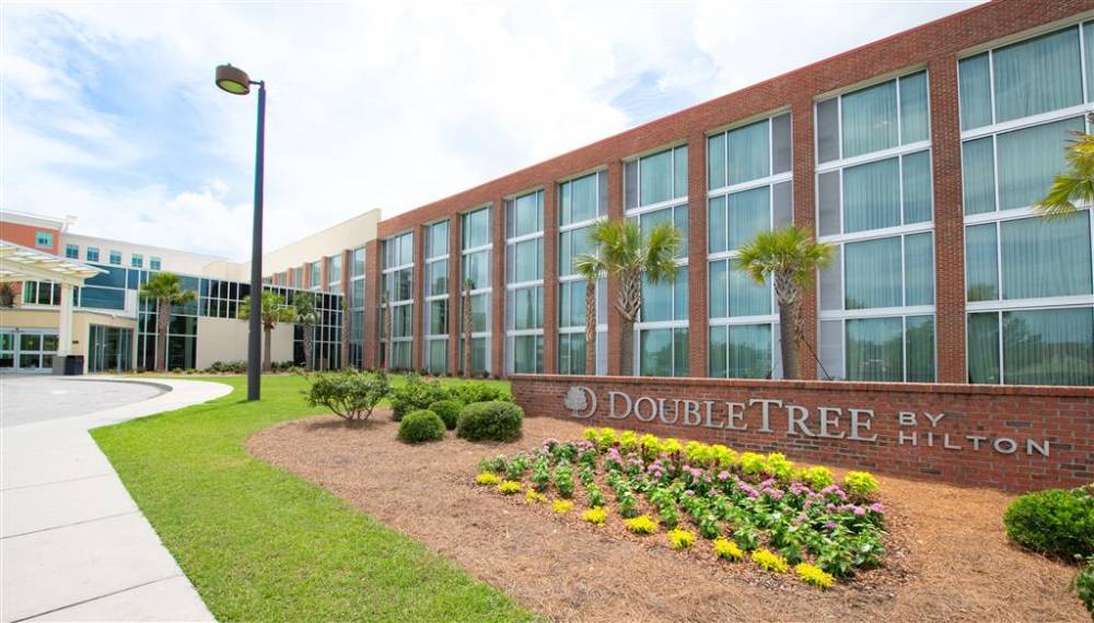 Doubletree By Hilton Hotel And Suites Charleston Airport 1