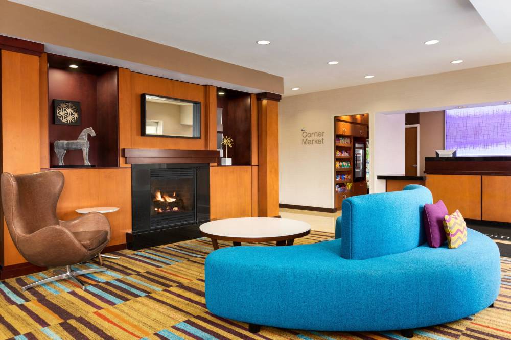 Fairfield Inn & Suites By Marriott Toledo Maumee 8