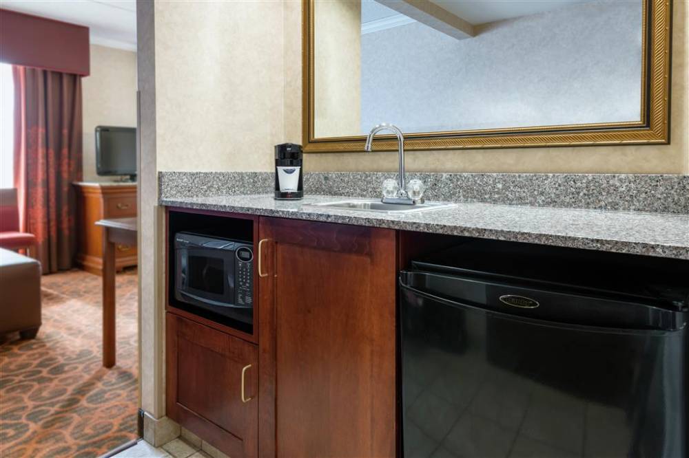 Hampton Inn And Suites Cleveland-beachwood 8