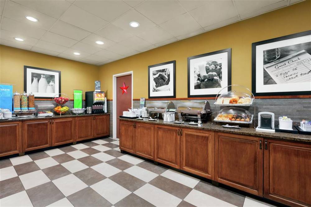 Hampton Inn And Suites Dallas-mesquite 6