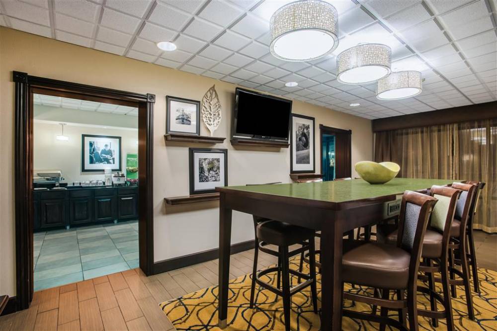 Hampton Inn Cleveland Airport-tiedeman Rd 5