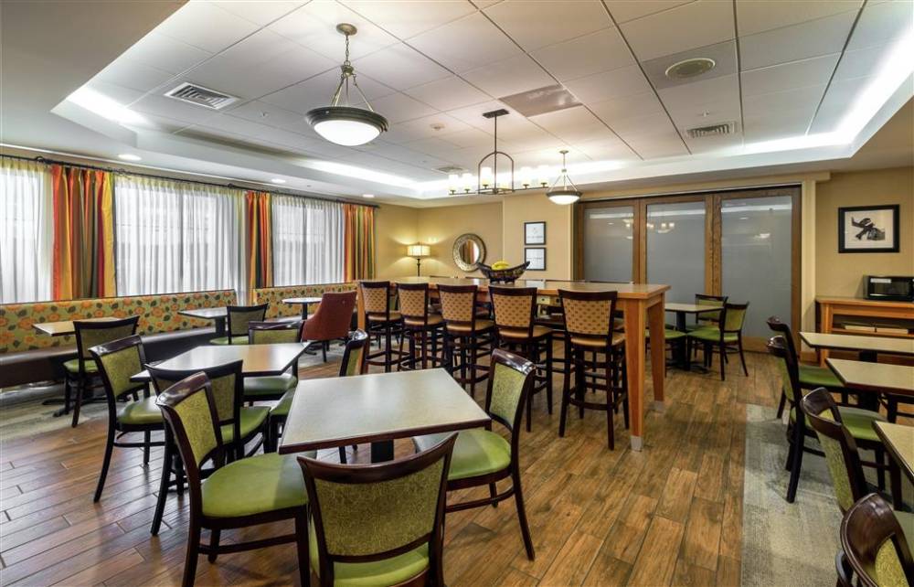 Hampton Inn Waterville 5