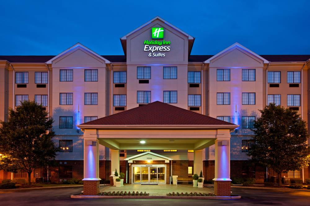 Holiday Inn Exp Stes East 3