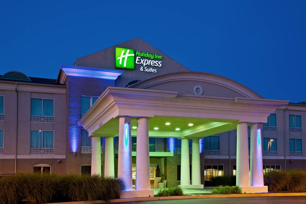 Holiday Inn Exp Stes Greenwood 2