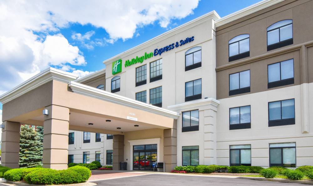 Holiday Inn Exp Stes Northwest 4