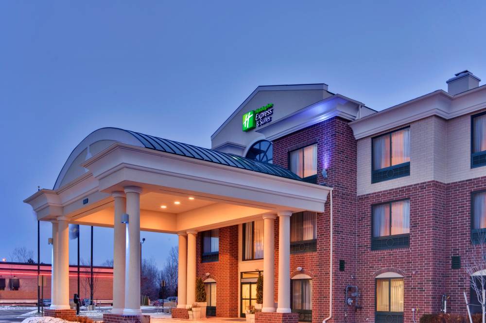 Holiday Inn Exp Stes Novi 6