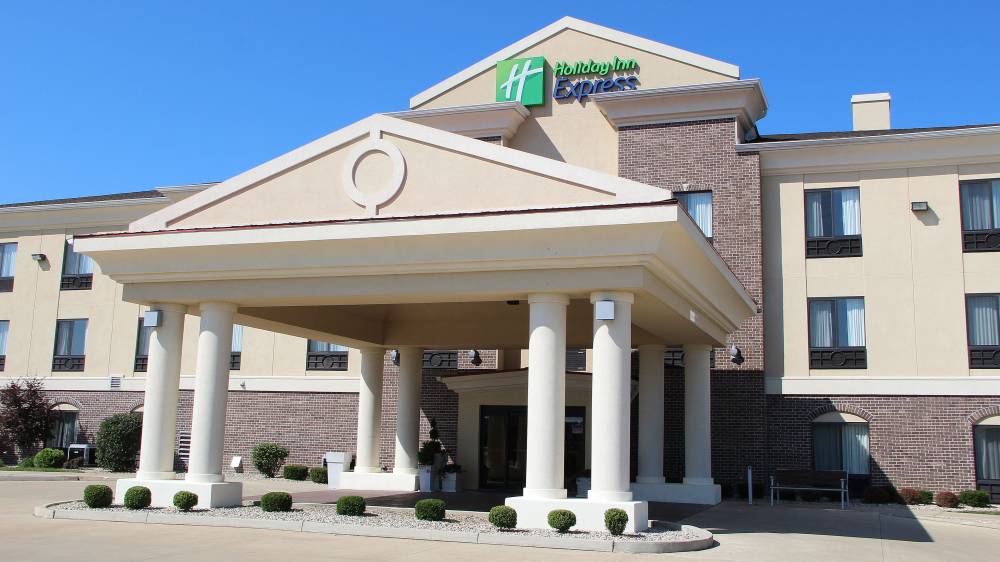 Holiday Inn Exp Stes Shelbyvil 3