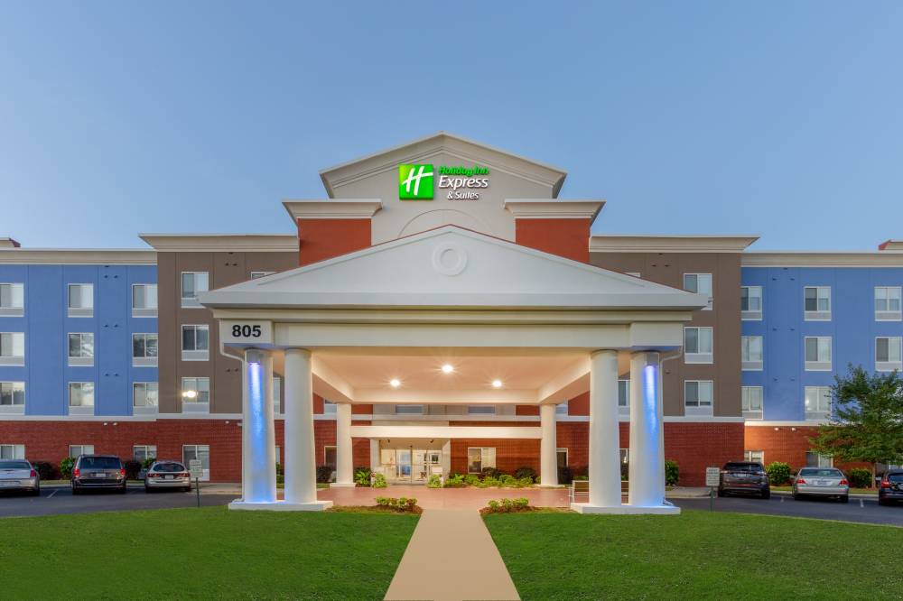 Holiday Inn Express And Suites 6