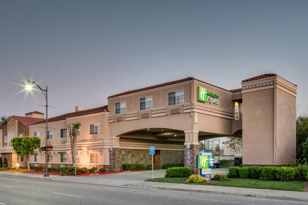 Holiday Inn Expste Santa Clara 4