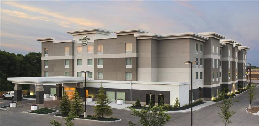 Homewood Suites By Hilton Winnipeg Airport-polo Park 1