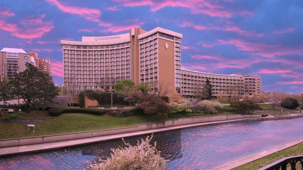 Daybreak at the InterContinental Kansas City Count