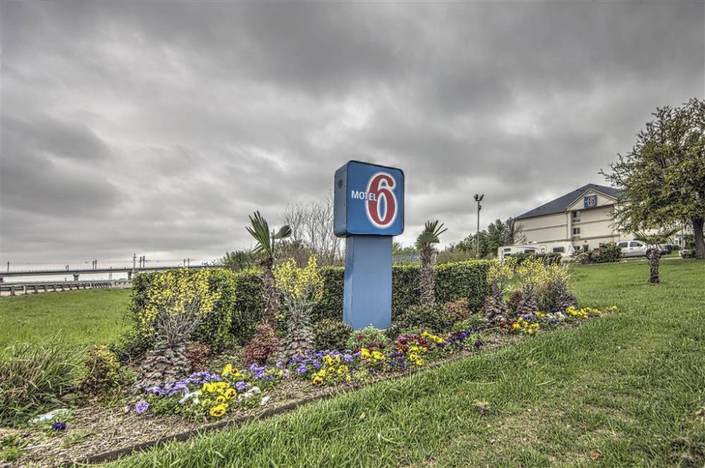 Motel 6 Dallas Northwest 1