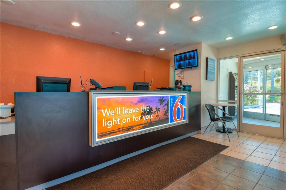 Motel 6 San Diego-hotel Circle 2