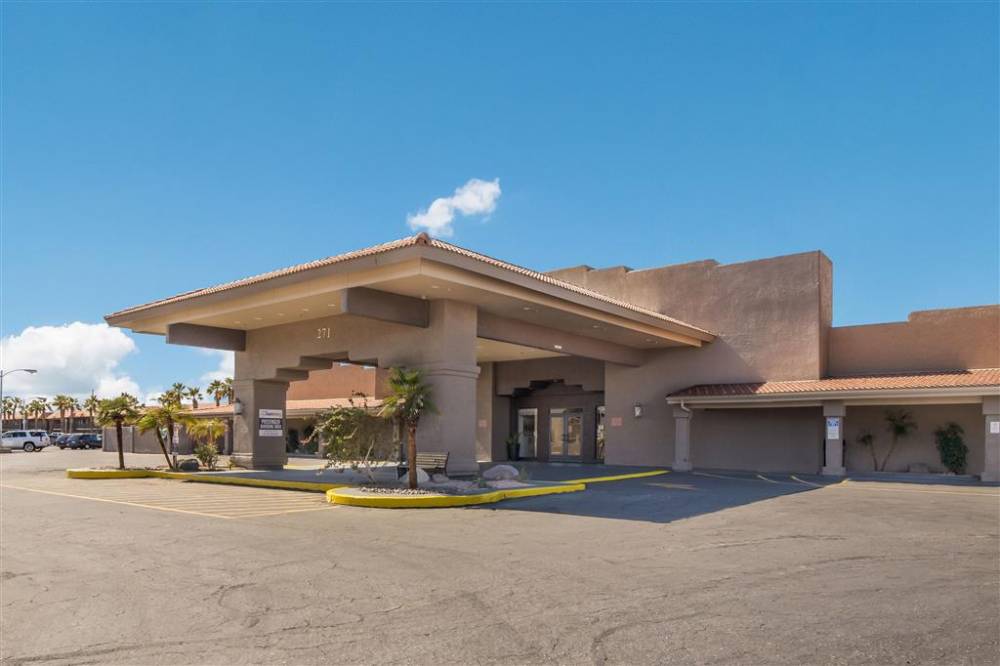 Quality Inn And Suites Lake Havasu City 2