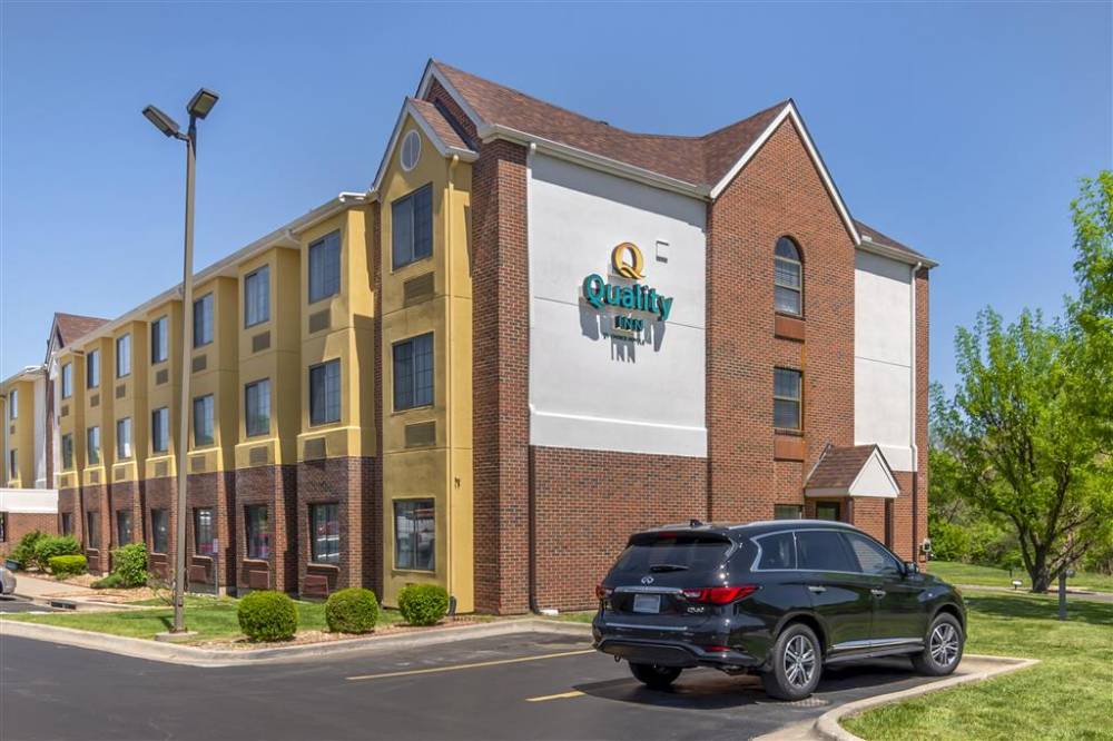 Quality Inn Overland Park Kansas City 1