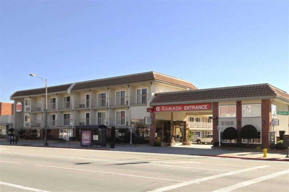 Ramada By Wyndham Pasadena 1