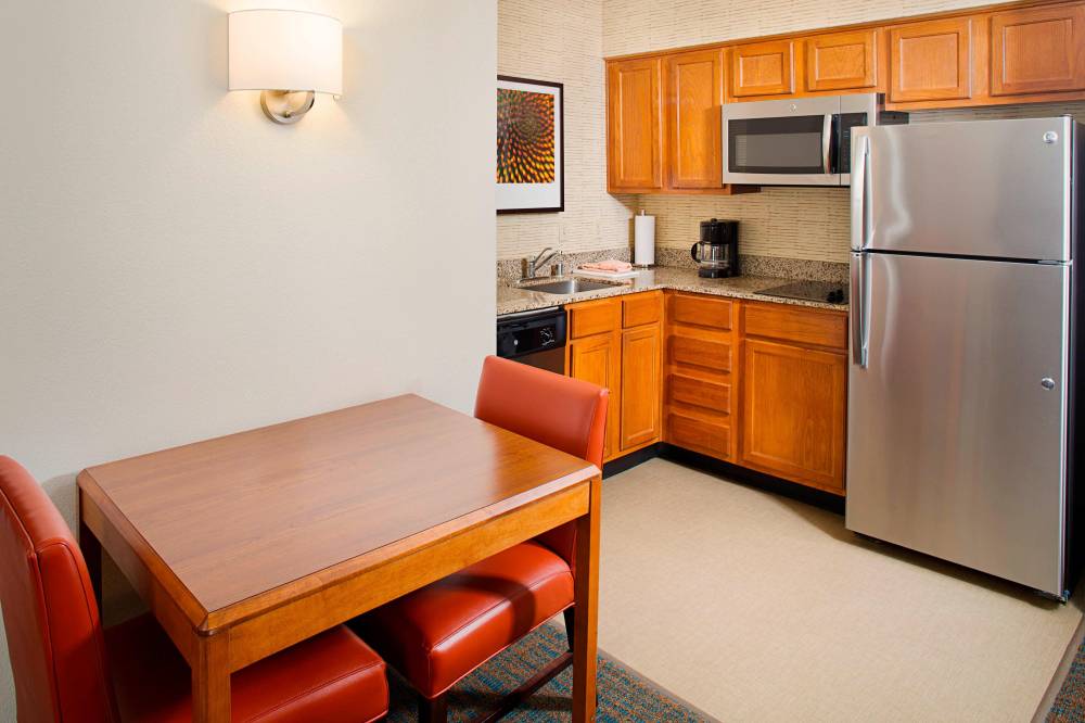 Studio Suite - Kitchenette