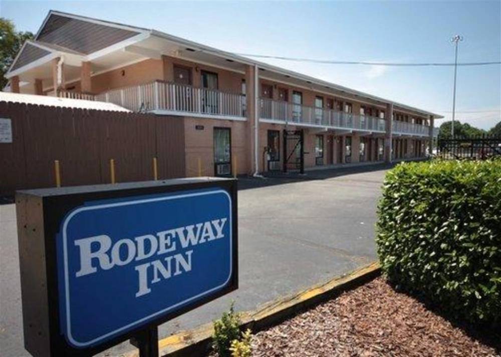 Rodeway Inn 1