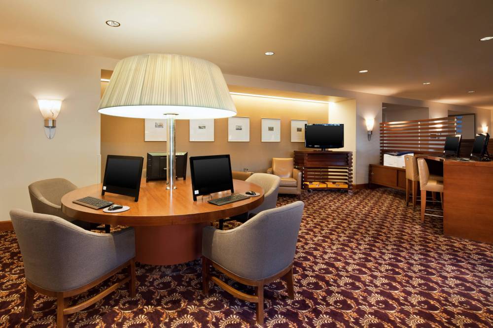 Sheraton Grand Sacramento Hotel 5