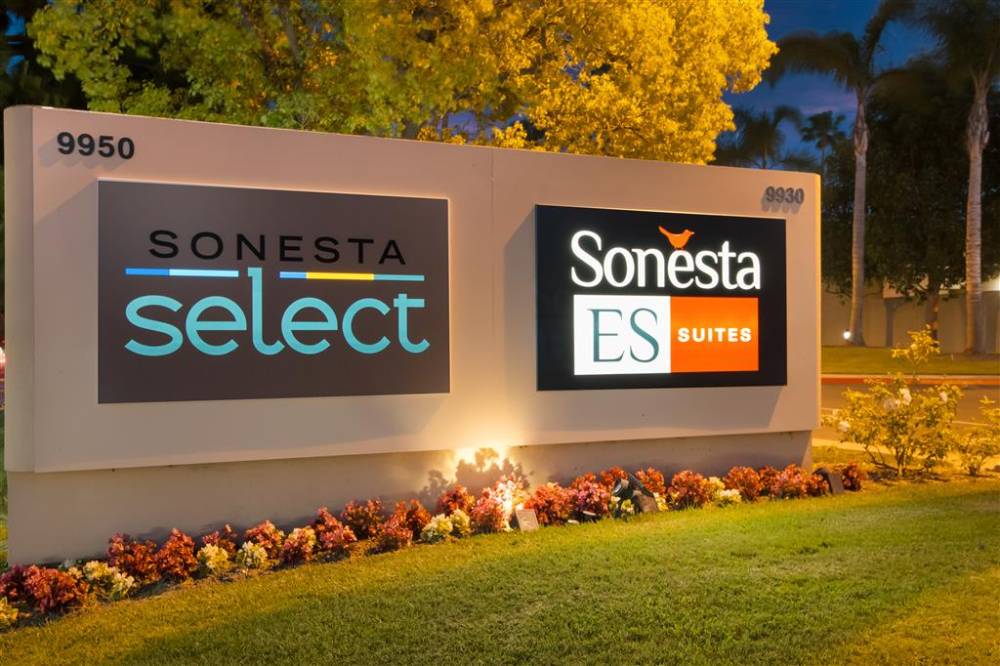 Sonesta Select Huntington Beach Fountain Valley 3